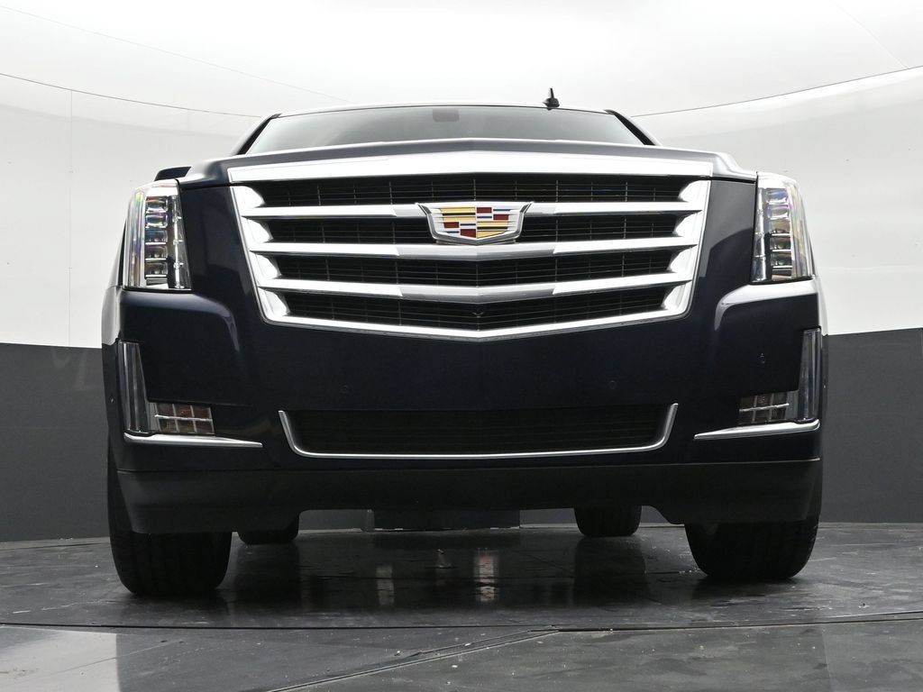 Used 2020 Cadillac Escalade 2WD image 27