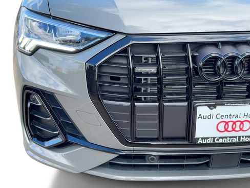 New 2025 Audi Q3 2.0T Premium image 11