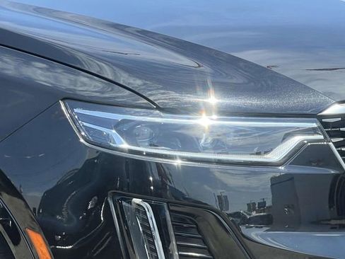Used 2024 Cadillac XT6 Premium Luxury w/ Platinum Package AWD/4WD image 10
