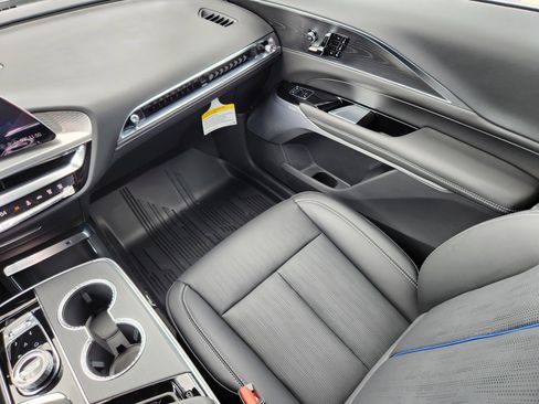 New 2025 Cadillac Lyriq Sport w/ LPO, Floor Liner Package RWD image 18