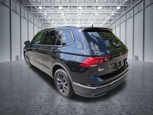 Used 2022 Volkswagen Tiguan SE AWD/4WD image 5