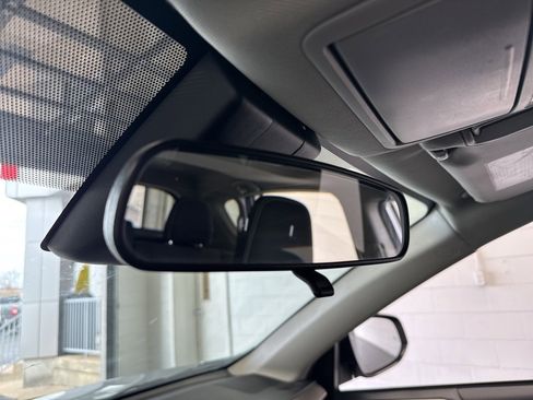 Certified 2018 Toyota RAV4 XLE image 34