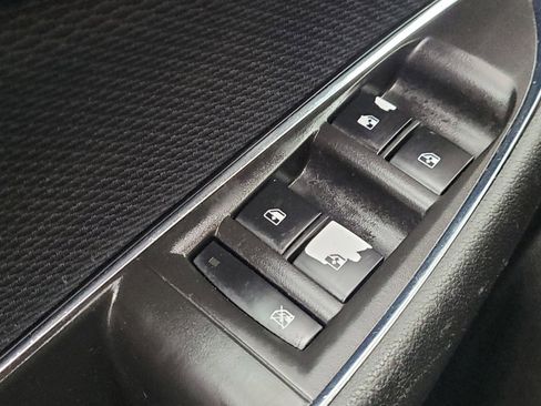 Used 2017 Chevrolet Cruze LT image 27