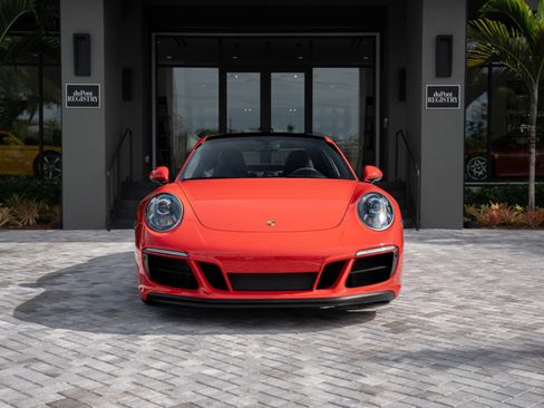 Used 2019 Porsche 911 Carrera 4 GTS AWD/4WD image 10
