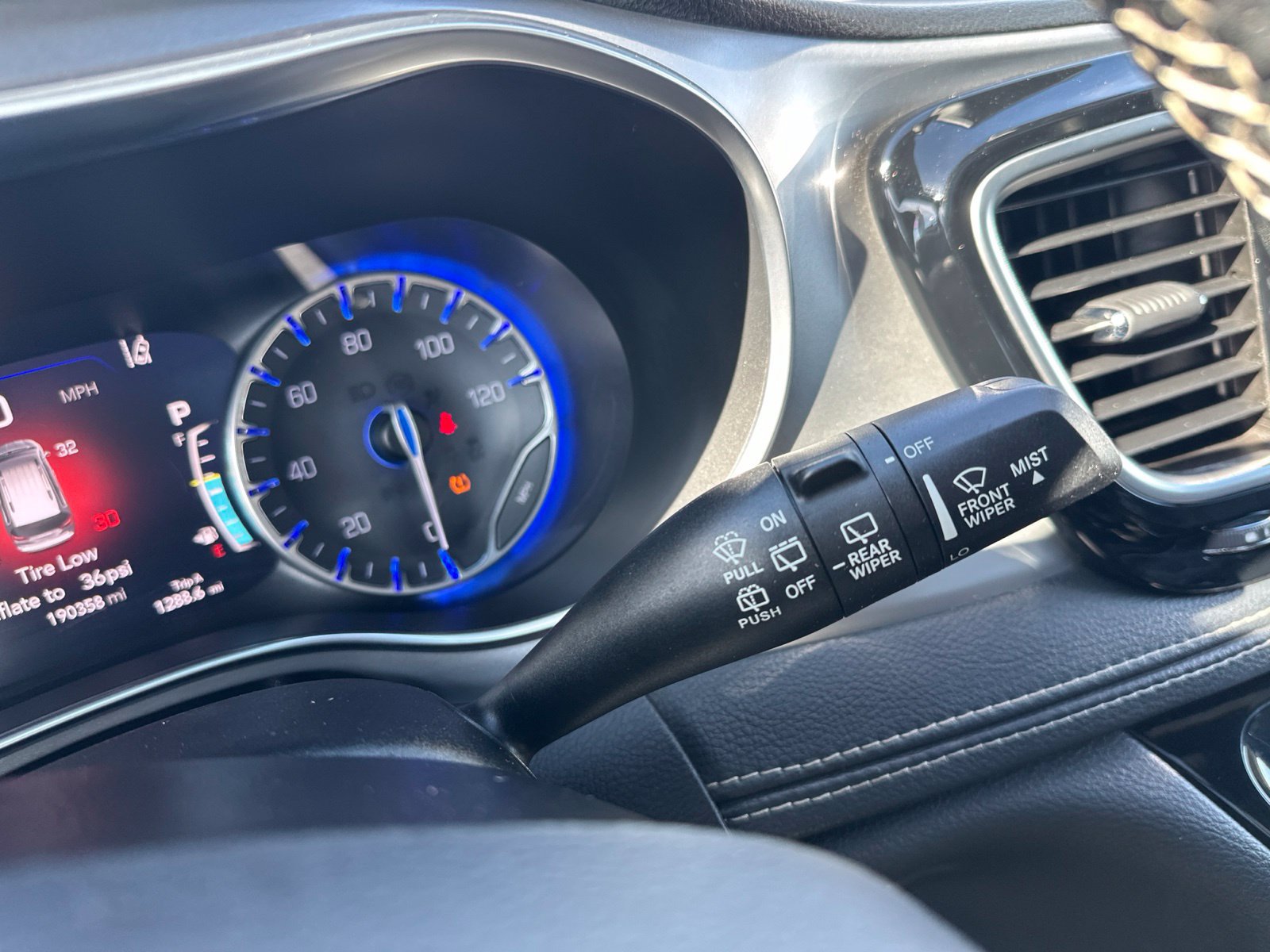 Used 2019 Chrysler Pacifica Limited FWD image 49