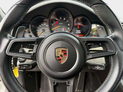 Used 2018 Porsche 911 GT3 RWD image 40