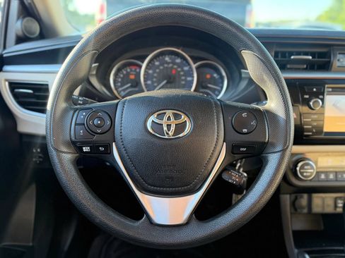 Used 2015 Toyota Corolla LE FWD image 24