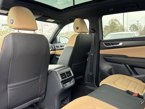 New 2026 Volkswagen Atlas Cross Sport SEL image 11
