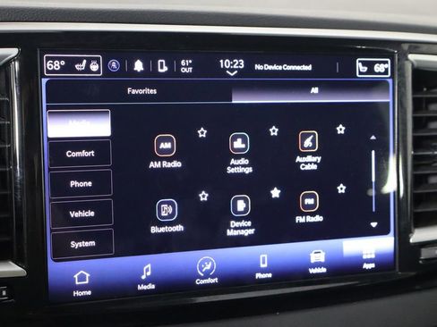 Used 2024 Chrysler Pacifica Touring-L image 37