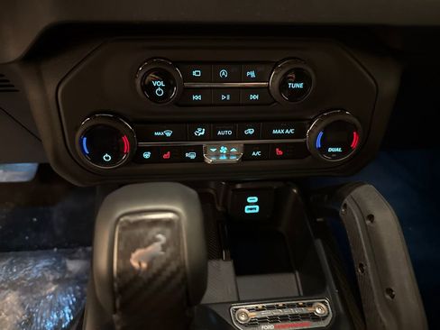 New 2025 Ford Bronco Raptor image 12