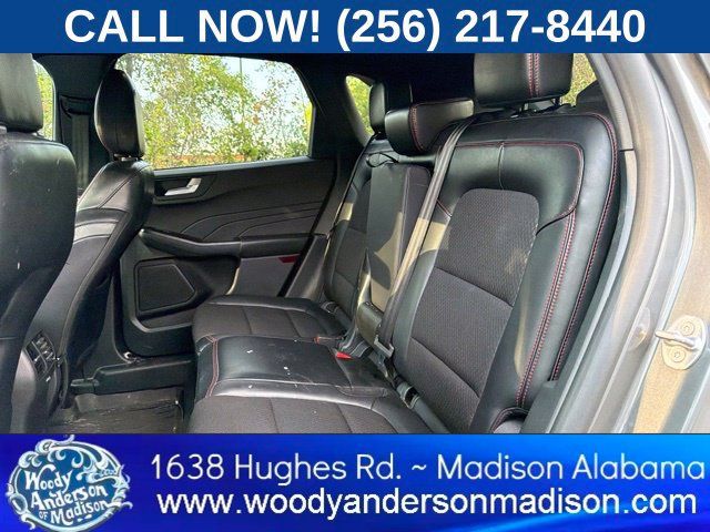 Used 2025 Ford Escape ST-Line FWD image 11