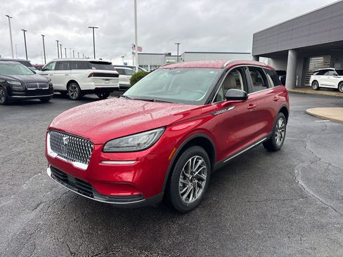 Used 2022 Lincoln Corsair AWD w/ Equipment Group 101A image 3