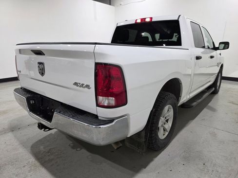 Used 2022 RAM 1500 Classic SLT image 4
