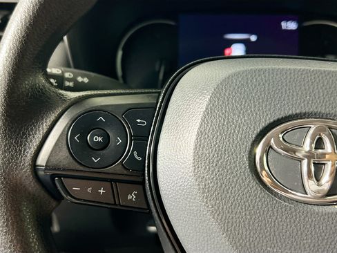 Used 2024 Toyota RAV4 LE FWD image 17