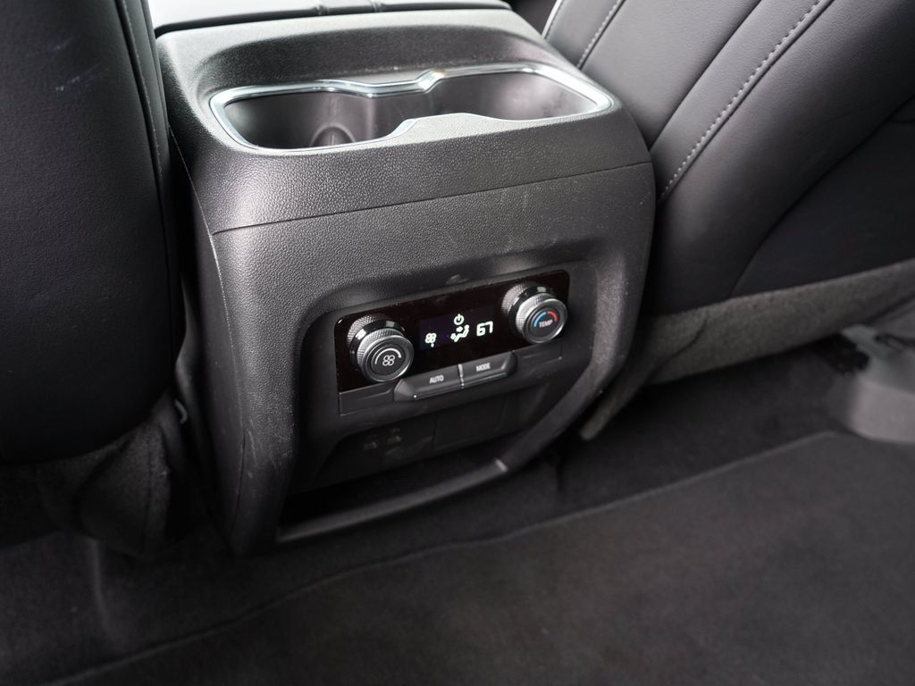 Certified 2026 Buick Enclave Preferred AWD/4WD image 26