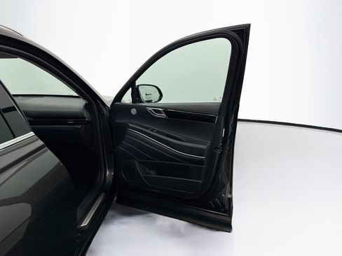 Used 2025 Genesis GV80 2.5T Standard AWD/4WD image 34