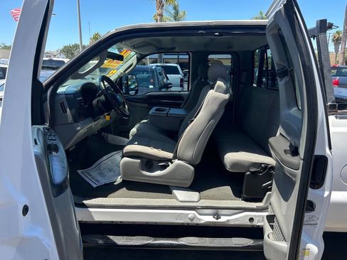 Used 2006 Ford F250 XLT RWD image 13