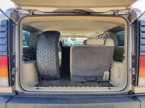 Used 2003 HUMMER H2 w/ Preferred Equipment Group AWD/4WD image 19