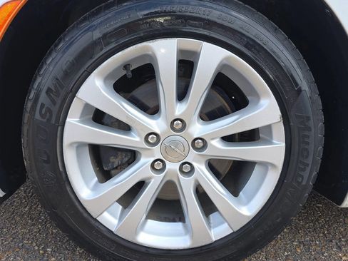 Used 2016 Chrysler 200 Limited FWD image 10