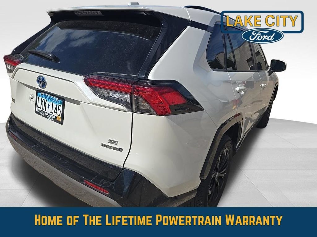 Used 2022 Toyota RAV4 SE w/ Convenience Package AWD/4WD image 5