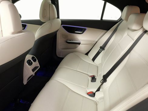 Used 2024 Mercedes-Benz C 300 4MATIC Sedan image 58