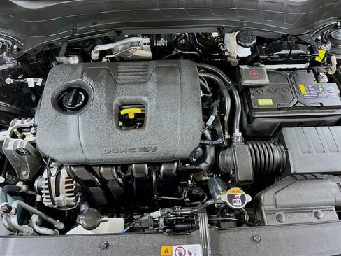 Certified 2025 Kia Seltos S image 28