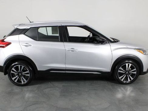 Certified 2020 Nissan Kicks SR image 14