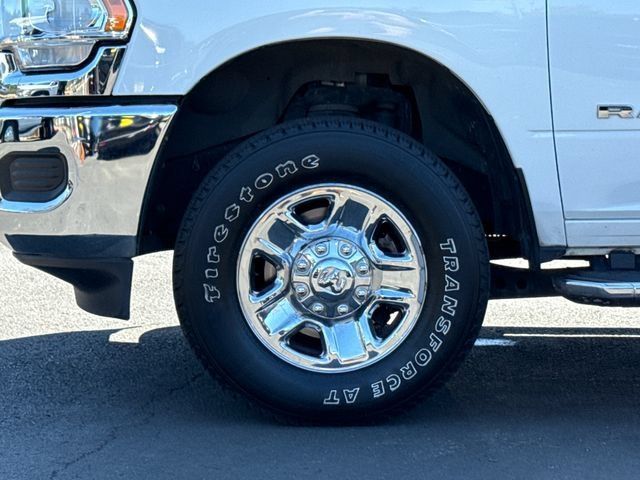 Used 2022 RAM 2500 Tradesman w/ Chrome Appearance Group AWD/4WD image 8