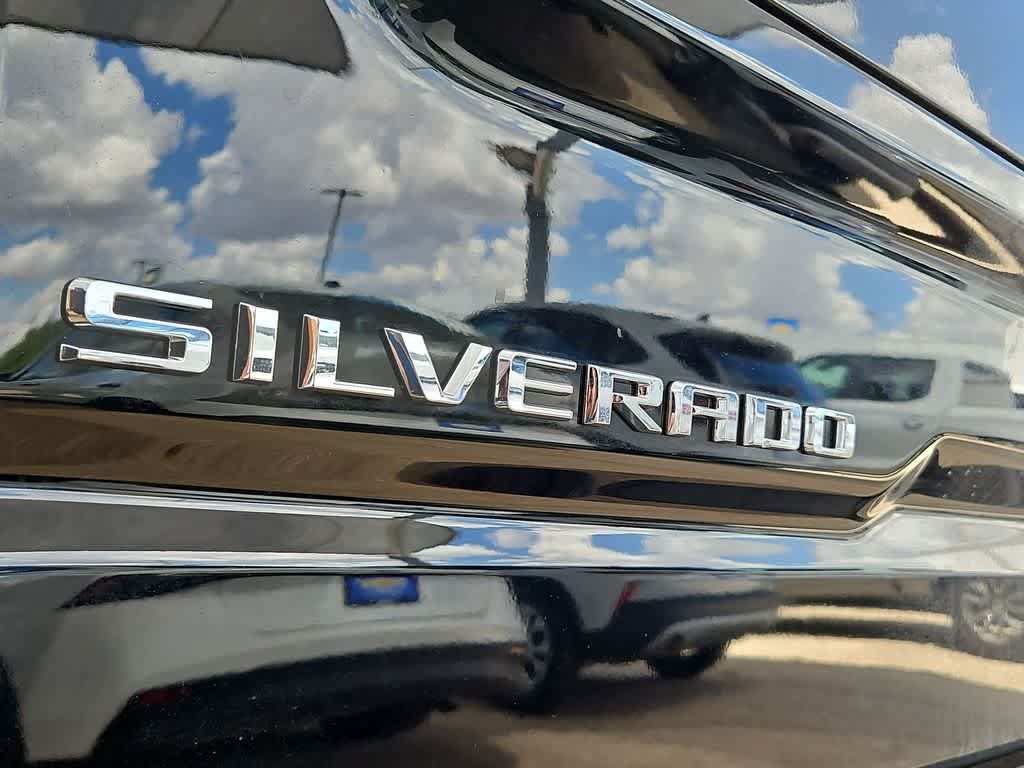 Used 2023 Chevrolet Silverado 1500 LT AWD/4WD image 10