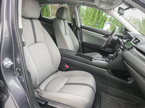 Certified 2021 Honda Civic EX image 32