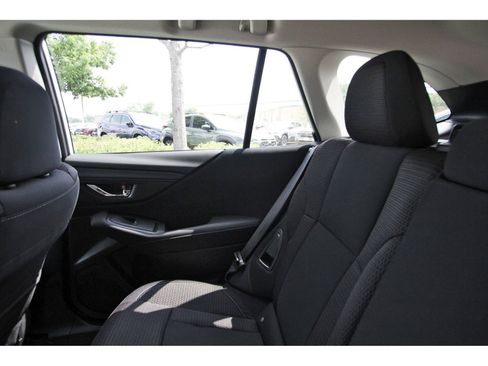 Certified 2025 Subaru Outback Premium AWD/4WD image 11
