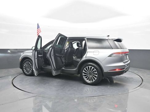 Used 2023 Lincoln Aviator AWD w/ Premium Package image 52