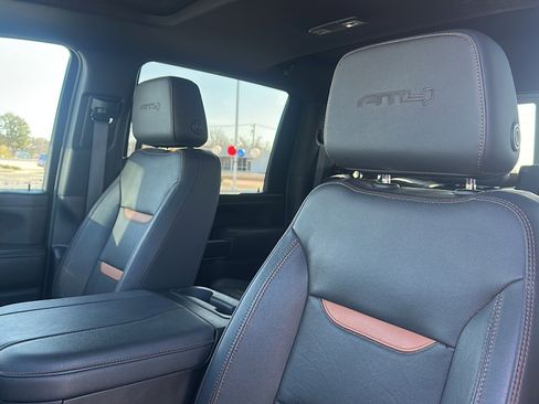 Used 2023 GMC Sierra 2500 AT4 w/ AT4 Premium Plus Package image 14