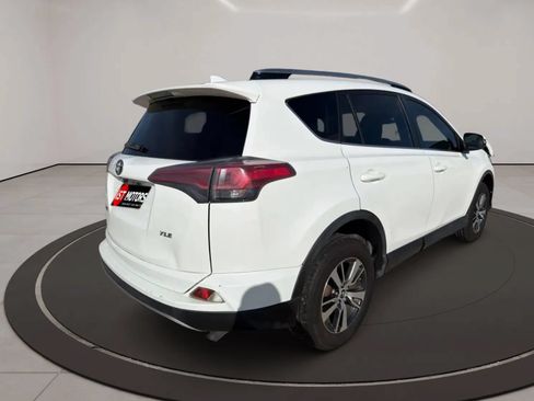 Used 2018 Toyota RAV4 XLE w/ Plus Extra Value Package FWD image 4