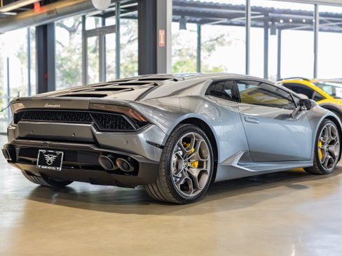 Used 2016 Lamborghini Huracan LP 580-2 image 6