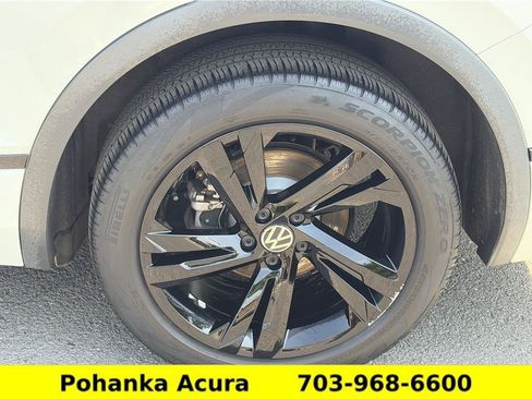 Used 2023 Volkswagen Tiguan SE R-Line FWD image 31