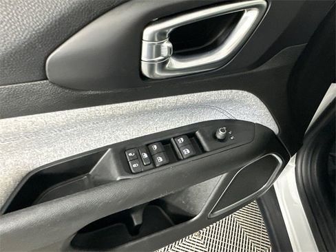 Certified 2022 Jeep Compass Latitude image 20