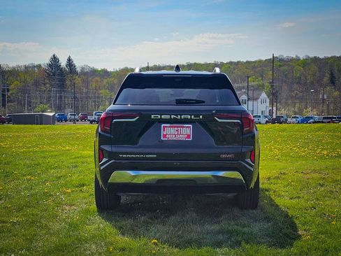 New 2026 GMC Terrain Denali AWD/4WD image 4