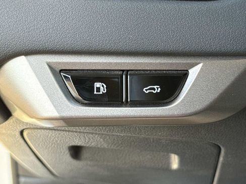 Used 2025 Lexus RX 450h AWD w/ Convenience Package image 45