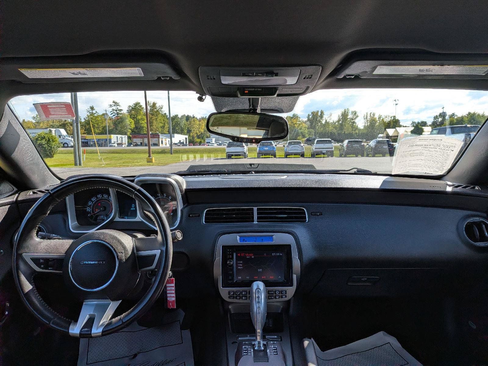 Used 2010 Chevrolet Camaro SS RWD image 23