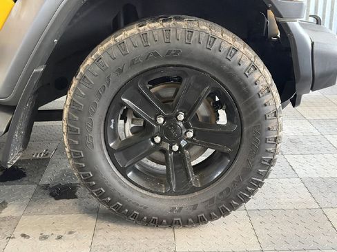 Used 2021 Jeep Wrangler Unlimited Sport AWD/4WD image 31