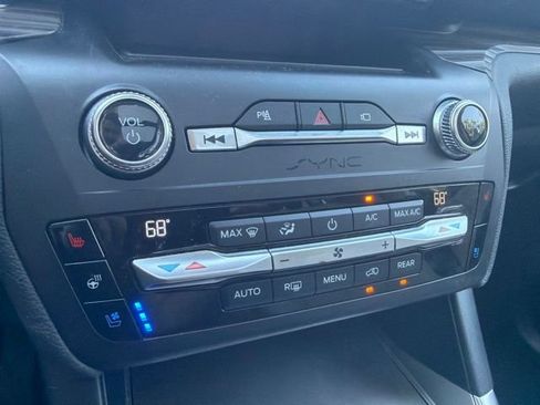 Used 2020 Ford Explorer Limited w/ Class III Trailer Tow Package RWD image 36