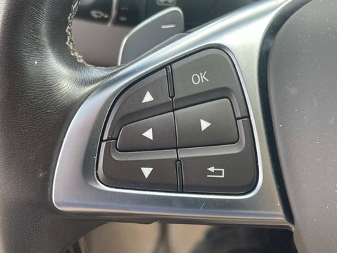 Used 2018 Mercedes-Benz SL 450 image 32