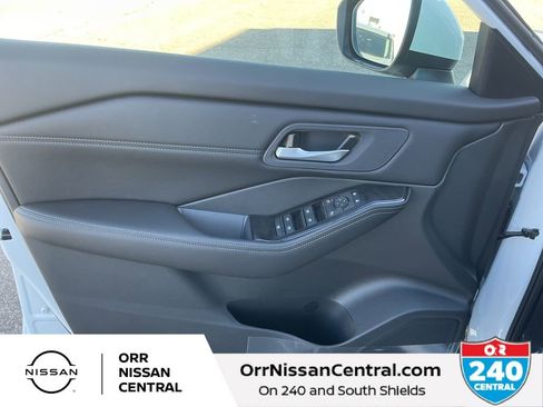 New 2026 Nissan Rogue SV w/ SV Premium Package FWD image 16