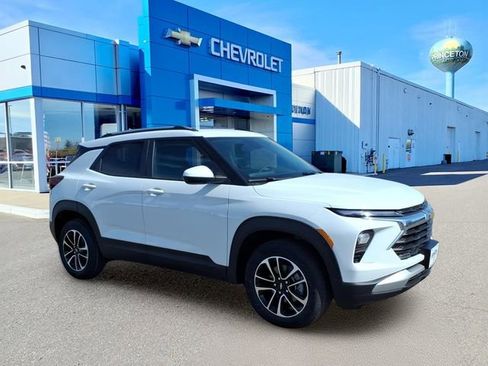 New 2026 Chevrolet TrailBlazer LT AWD/4WD image 1