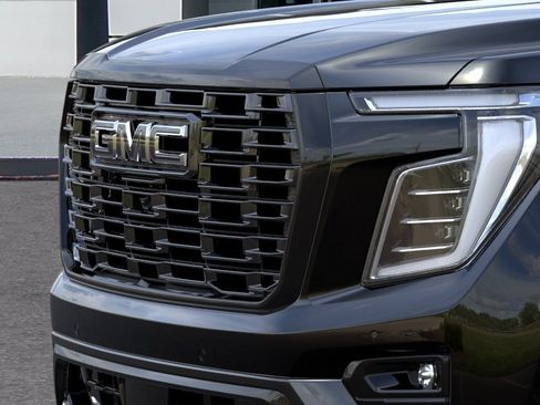 New 2026 GMC Yukon Denali Ultimate w/ LPO, Floor Liner Package AWD/4WD image 14
