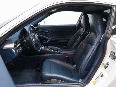 Certified 2015 Porsche 911 Carrera RWD image 34