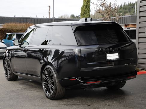 New 2026 Land Rover Range Rover Long Wheelbase SE AWD/4WD image 8