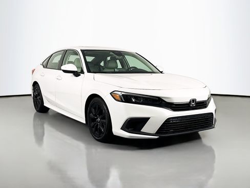 Certified 2024 Honda Civic EX image 3
