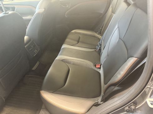 Used 2025 Subaru Forester Sport image 9